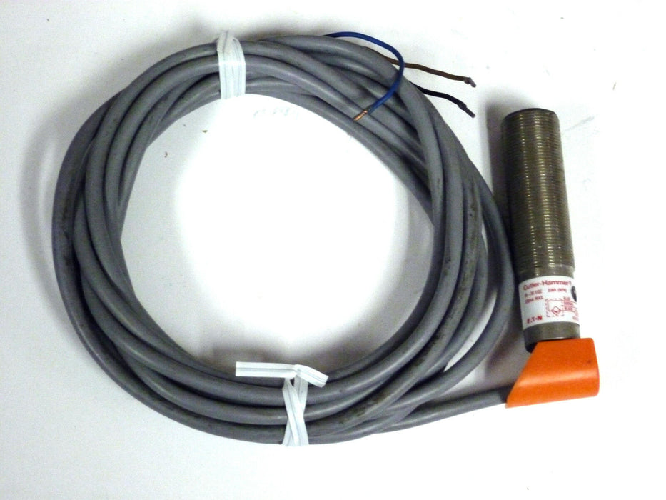 CUTLER-HAMMER E57LAL18T110SR PROXIMITY SENSOR SERIES: B1