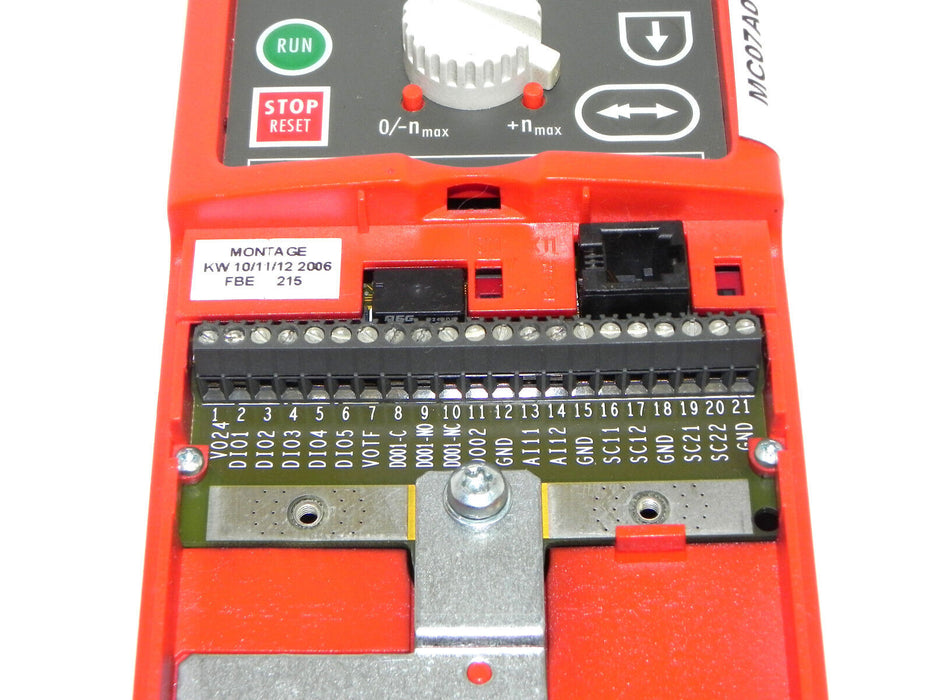 SEW EURODRIVE MC07A011-5A3-4-00 MOVITRAC ID-NO. 8272492 MC07A0115A3400