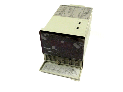 KEYENCE RV2-52 HIGH SPEED MULTI FUNCTION DIGITAL METER W/ RELAY RV252 NEW