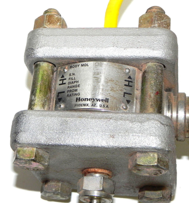 HONEYWELL STR12D-21A-1CDDCBA407K-MB.F1C3-814D ST3000 SMART TRANSMITTER