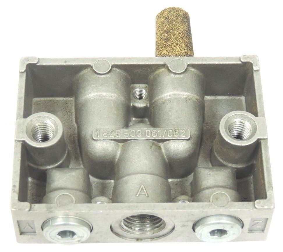 BOSCH REXROTH 1825503061 CONNECTION PLATE 1 825 503 061/062