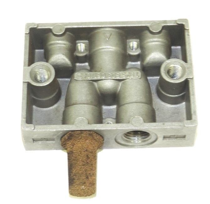 BOSCH REXROTH 1825503061 CONNECTION PLATE 1 825 503 061/062