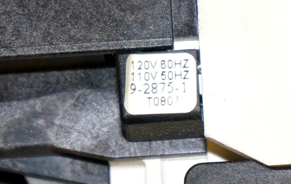 CUTLER HAMMER AE317TNS3A COMB. MTR. CNTLR. W/ CE15BNSC3, A307TN