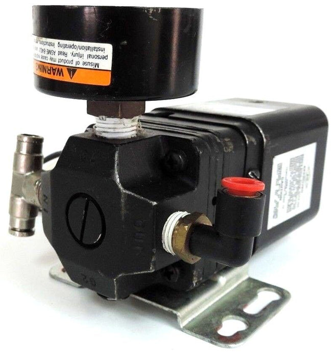 DWYER INSTRUMENTS 2343 CURRENT TO PRESSURE TRANSDUCER 4-20MA 3-15PSI OUT