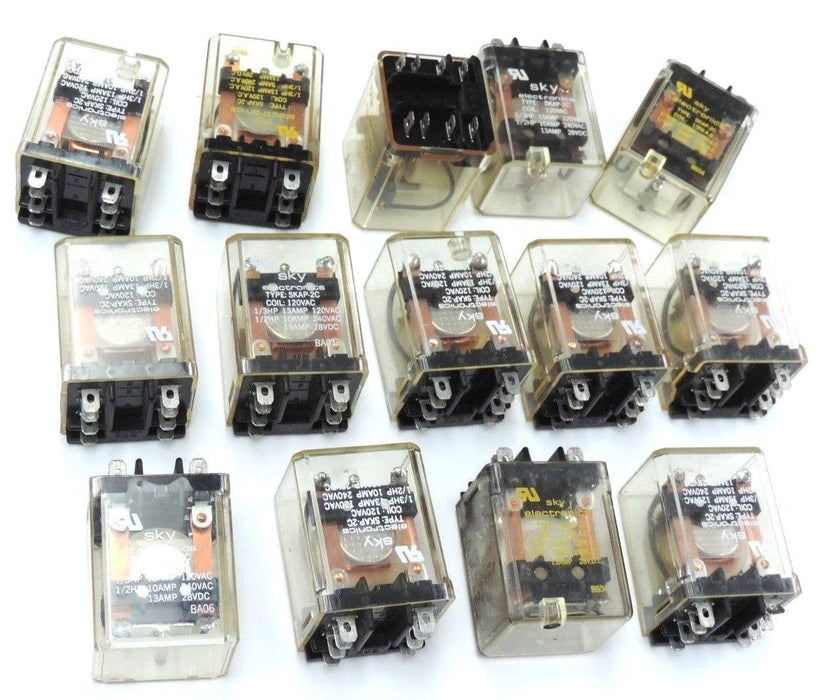 LOT OF 14 SKY SKAP-2C-120VAC POWER RELAYS PLUG IN 13A, 2POLE 120VAC SKAP2C120VAC