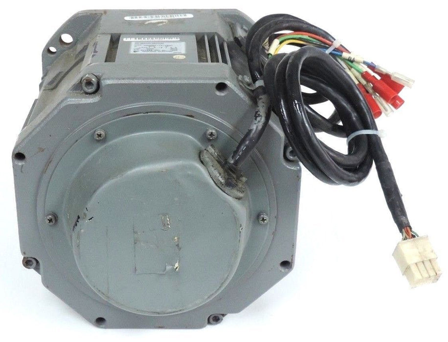 YASKAWA USADED-13-YR31 AC SERVO MOTOR 1300W, 9.9A, 2000 R/MIN, USADED13YR31