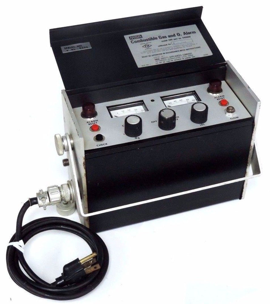 MSA MODEL 260 COMBUSTABLE GAS AND O2 ALARM P/N 449900 CALIBRATED FOR PENTANE