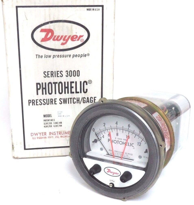 NIB DWYER 3010-AV PRESSURE GAUGE PHOTOHELIC 3010AV, 0-10IN OF WAER 25PSIG