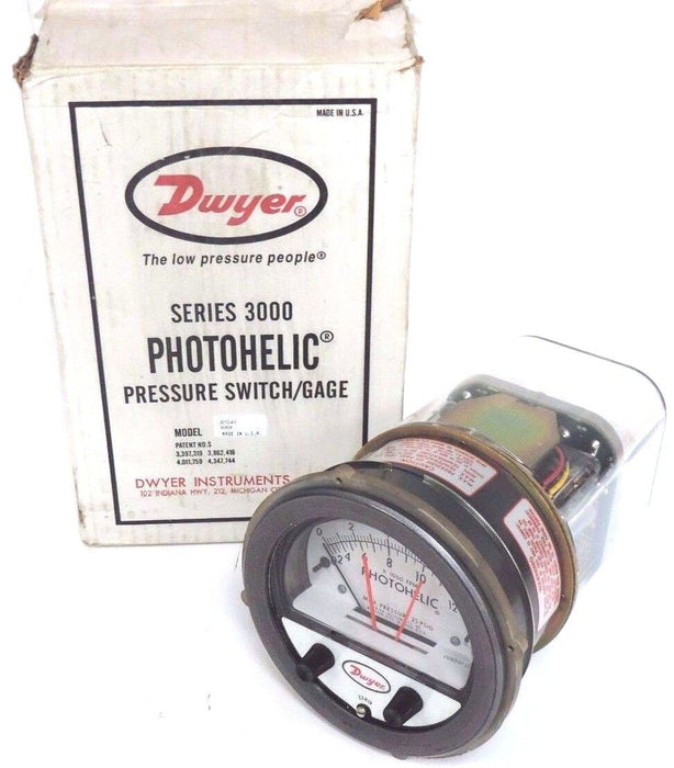 NIB DWYER 3010-AV PRESSURE GAUGE PHOTOHELIC 3010AV, 0-10IN OF WAER 25PSIG