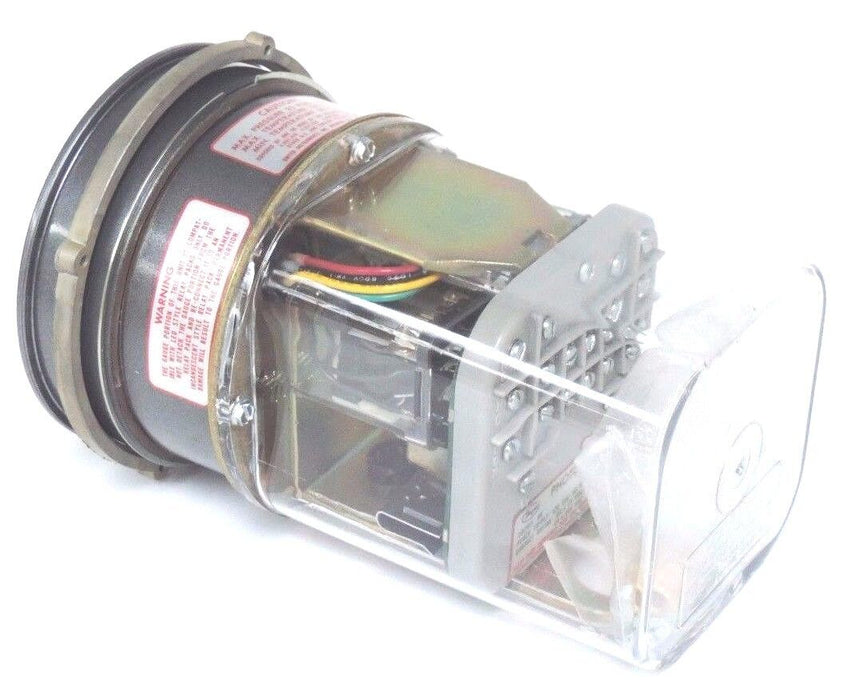 NIB DWYER 3010-AV PRESSURE GAUGE PHOTOHELIC 3010AV, 0-10IN OF WAER 25PSIG