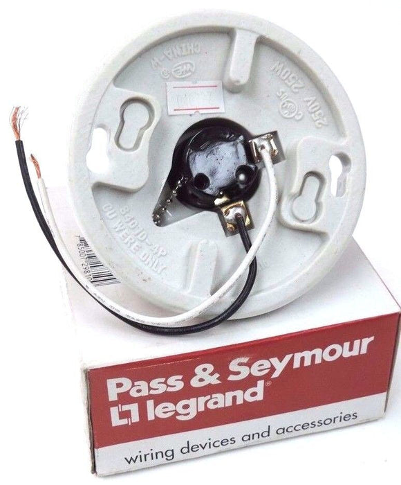 NIB PASS $ SEYMOUR LEGRAND 29816-C2 PORCELAIN LAMPHOLDER 250W, 250V W/ 6'' LEADS
