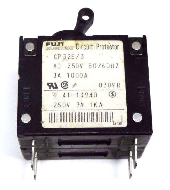 LOT OF 3 FUJI ELECTRIC CP32E/3 CIRCUIT PROTECTORS 250VAC, 50/60HZ, 3A, CP32E1