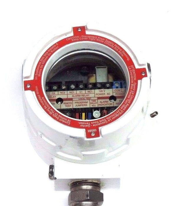 NEW EAGLE GENELCO GPE1AG0080P TRANSMITTER 120VAC 5S 30VDC 1000PSI MAX 11" STEM