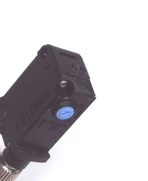 KEYENCE PZ-G51CT PHOTOELECTRIC TRANSMITTER W/ PZ-G51CPR PHOTOELECTRIC RECEIVER