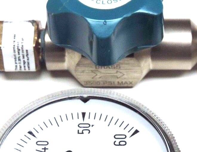 AIRGAS Y11-210B SPECIALTY GAS REGULATOR 3500 MAX PSI Y11210B