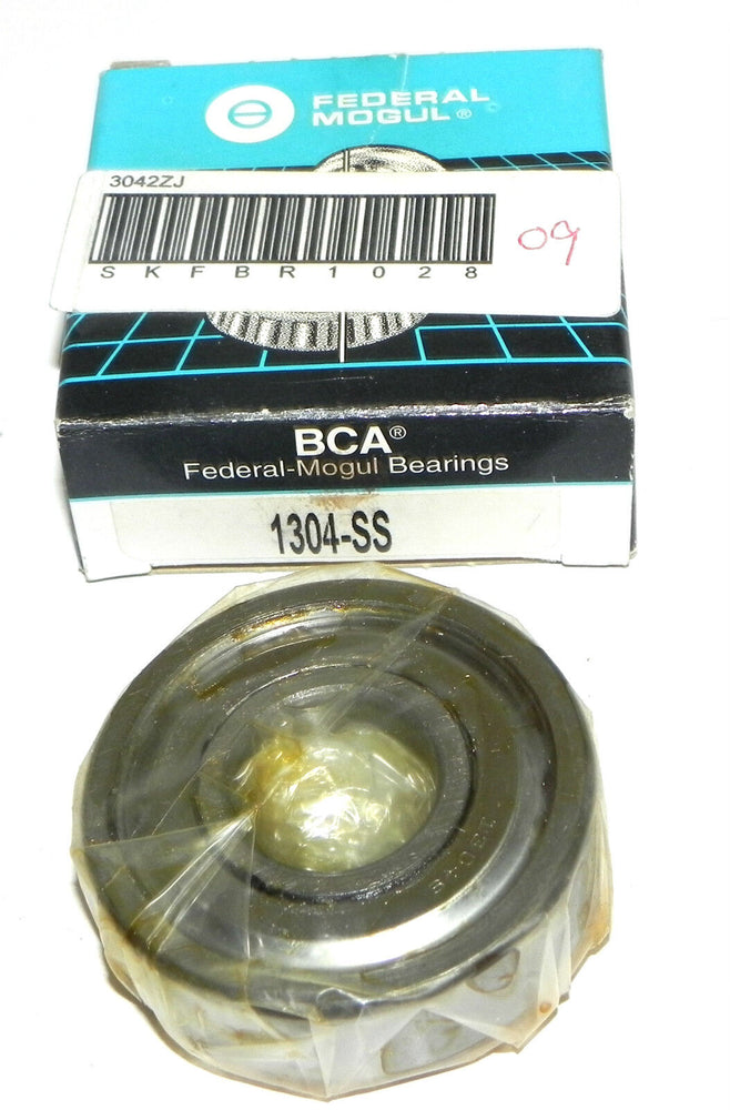 NIB FEDERAL MOGUL 1304-SS ROLLER BEARING 1304SS