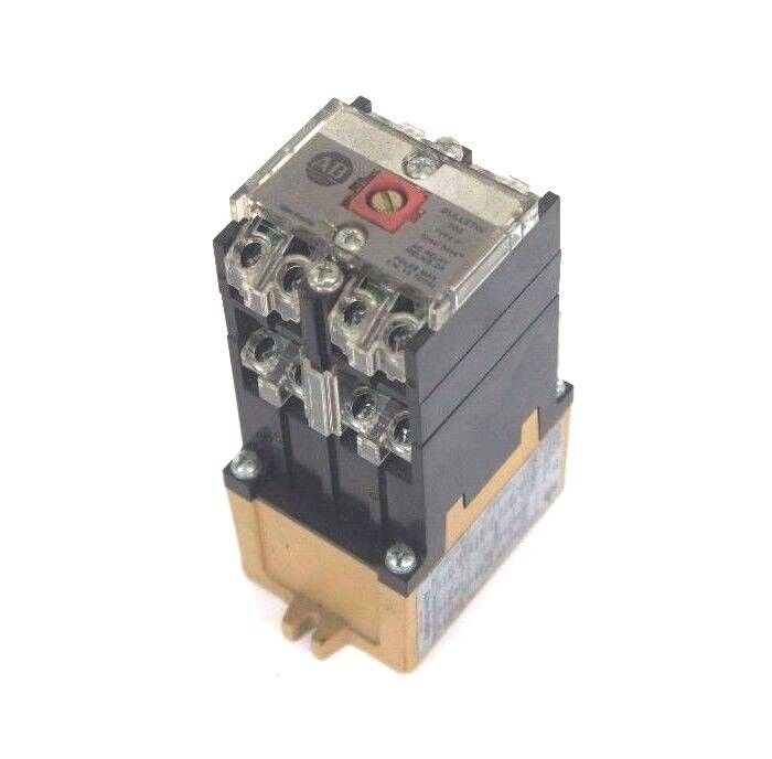 ALLEN BRADLEY 700-P800A1 TYPE P CONTROL RELAY SER D 700P800A1, 115-120V