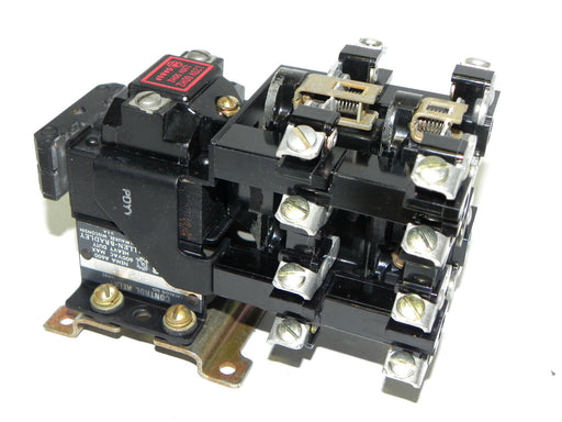 NIB ALLEN BRADLEY 700-B620A1 TYPE B AC RELAY SERIES A , 8 POLES 6NO-2NC OPEN