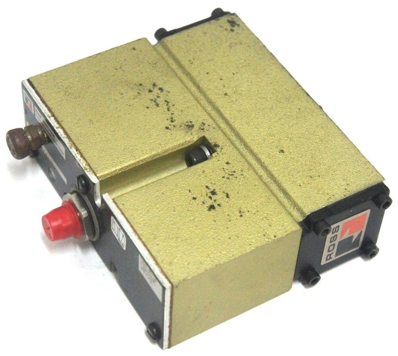 NEW ROSS CONTROLS 8076C3311 PILOT VALVE 5/2 125 SPR RET SGLCHRY