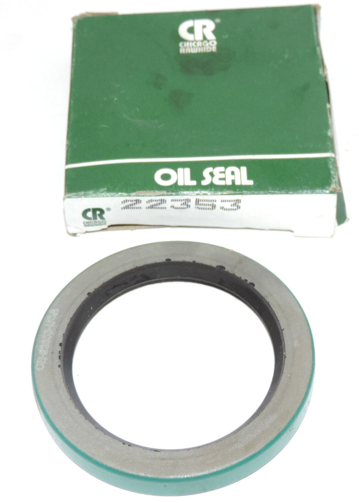 NIB CHICAGO RAWHIDE 22352 OIL SEAL