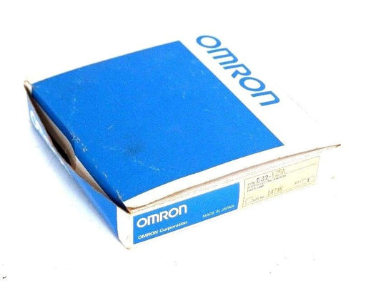 NIB OMRON E32-L25A PHOTOELECTRIC EDGE SENSOR RIGHT ANGLE MOUNT E32L25A