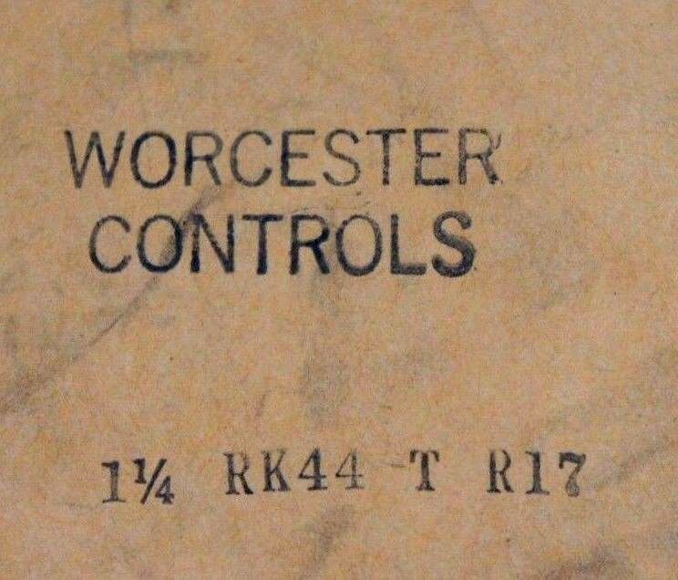 LOT OF 2 NIB WORCESTER CONTROLS 1 1/4 RK44 T R17 REPAIR KIT RK44-T-R17
