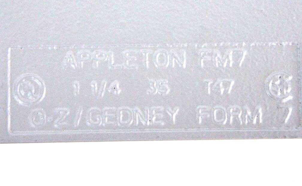 NIB APPLETON T47 GRAYLOY FM7 CONDUIT BODY 1-1/4" FM7 CONDUIT BODIES TYPE T