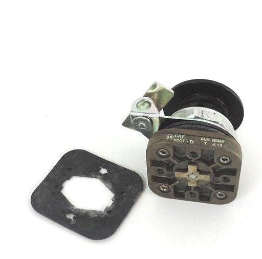 NIB ALLEN BRADLEY 800T-D2Q PUSH BUTTON 800TD2Q, BLACK W/ LOCK ATTACH SER. T