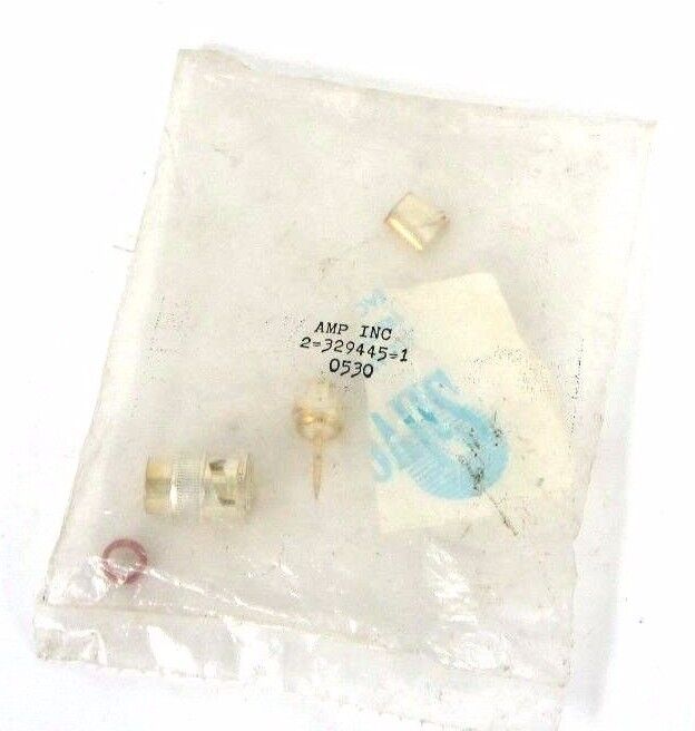 NIB AMP INC 2-329445-1 PLUG CONNECTOR KIT 23294451