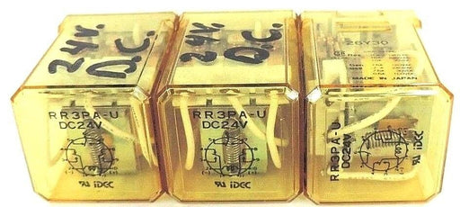 LOT OF 3 IDEC RR3PA-U-DC24V RELAYS RR3PA-U RELAYS PLUG-IN 3PDT, 10A, 24VDC