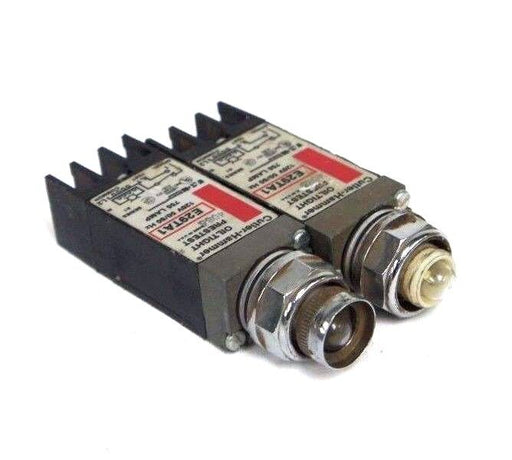 LOT OF 2 CUTLER HAMMER E29TA1 OILTIGHT PRESTEST INDICATORS 120V 50/60HZ