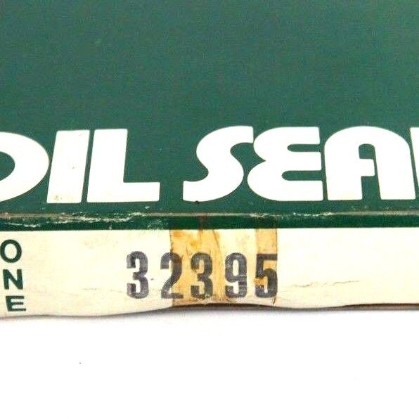 LOT OF 2 NIB CHICAGO RAWHIDE 32395 OIL SEALS 3.2500" X 4.2490" X 0.3750"