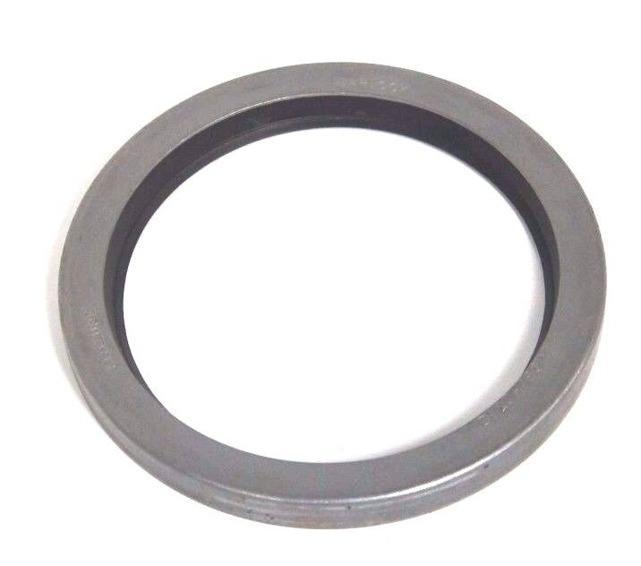 NIB GARLOCK KLOZURE 21086-2732 OIL SEALS 4.38" X 5.5" X .500" 210862732