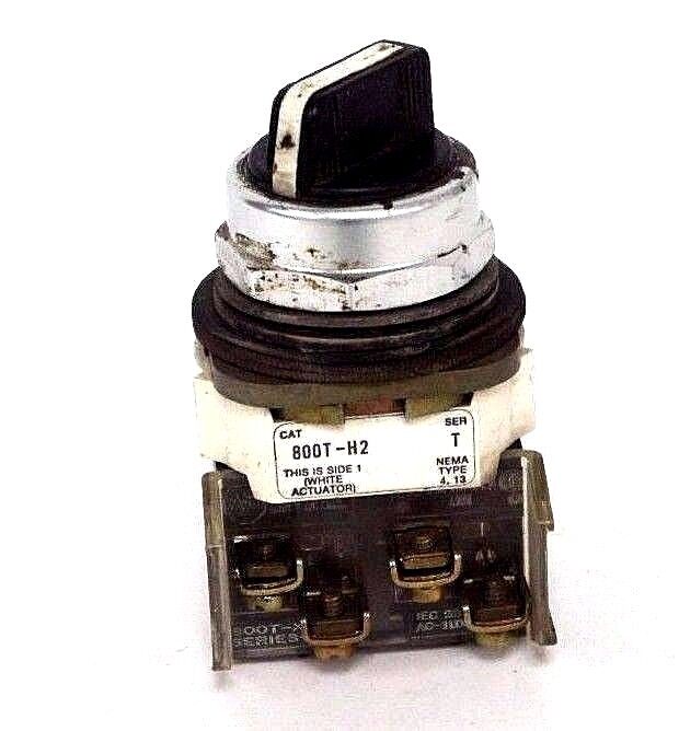 ALLEN BRADLEY 800T-H2 SELECTOR SWITCH SER. T W/ 800T-XA SER. D CONTACT BLOCK