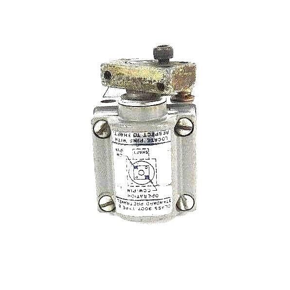 SQUARE D 9007-B62B LIMIT SWITCH SER. B, FORM: GK W/ OPERATING HEAD