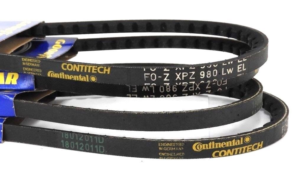 LOT OF 4 NEW CONTINENTAL CONTITCH GOODYEAR 18012011D V-BELTS