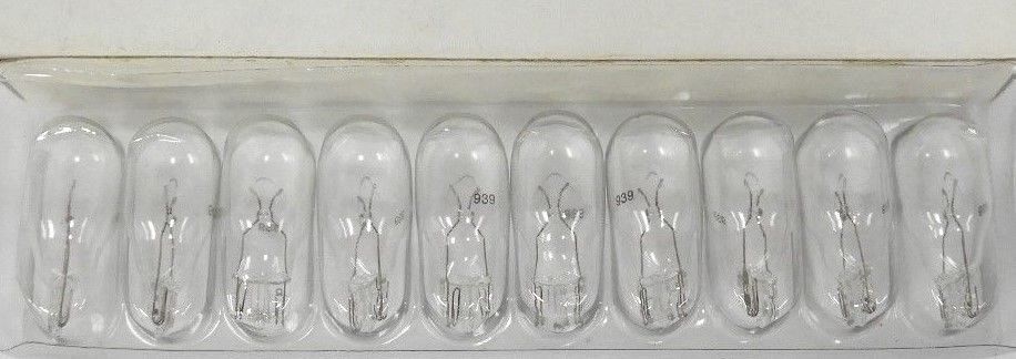 LOT OF 39 NEW CEC INDUSTRIES 939 LAMP MINIATURE 6V 5.4W BULBS