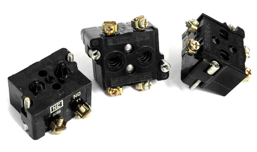 LOT OF 3 CUTLER HAMMER 10250T HEAVY DUTY CONTACT BLOCKS 600V MAX