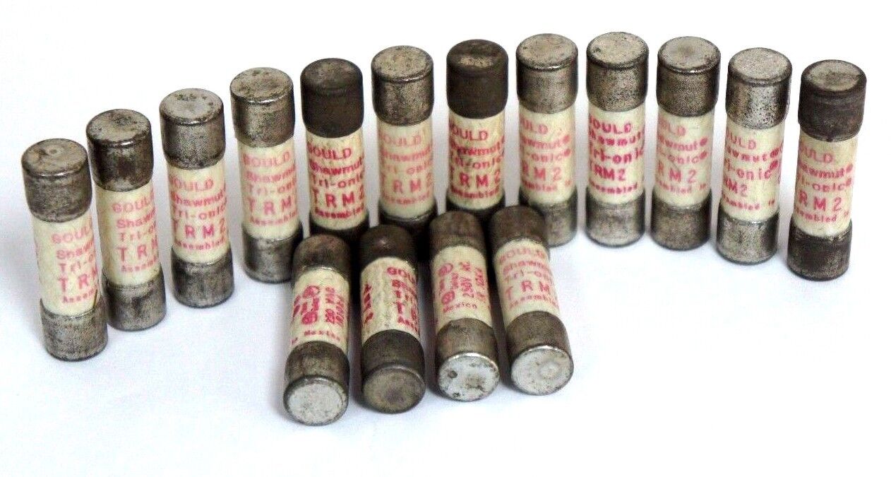 LOT OF 16 GOULD SHAWMUT TRM2 TRI-ONIC FUSES 250V AC