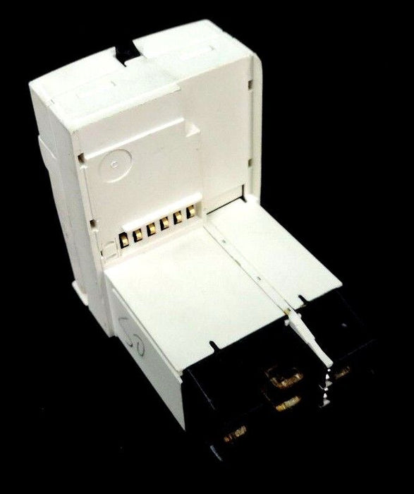 TELEMECANIQUE LUCBT1BL CONTROL UNIT 0.35-1.05AMP 24VDC 3PHASE