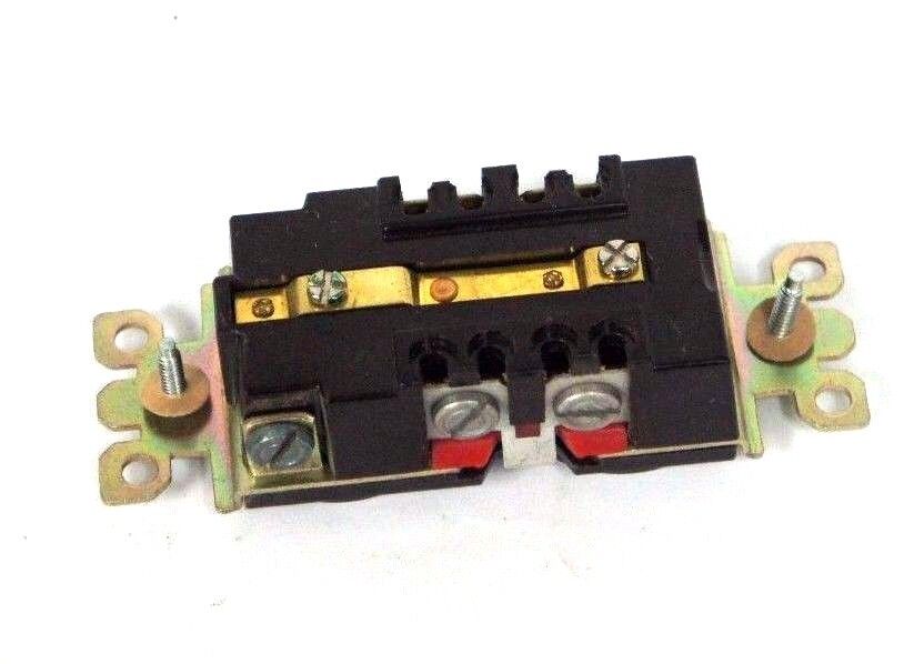 LOT OF 6 GENERAL ELECTRIC DUPLEX TWIST LOCK RECEPTACLES 15A, 125V