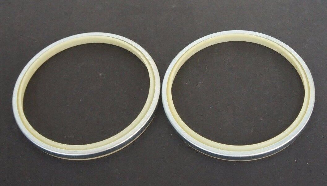 LOT OF 2 NEW NOK 452520 DUST SEALS DSE-DK1120X136X12