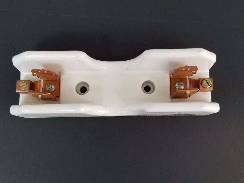 BUSSMANN 2611 CERAMIC FUSE BLOCK 60A, 600V