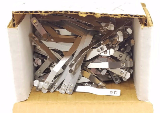 LOT OF 94 NEW OMRON Y923H SOCKET HOLD DOWN CLIPS