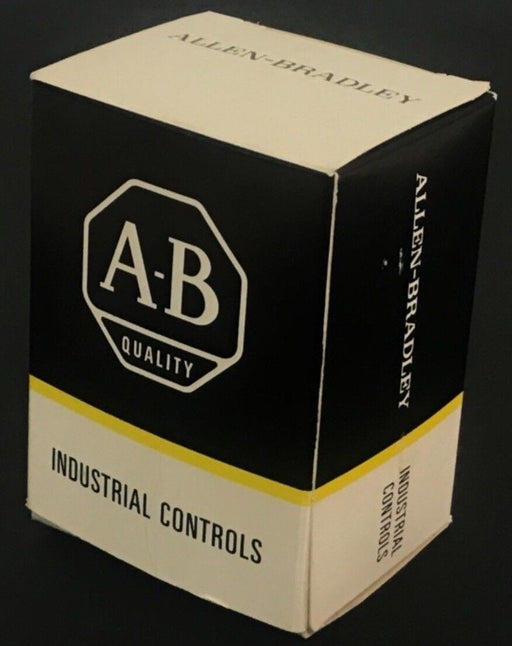 LOT OF 9 NIB ALLEN BRADLEY 800T-N26R RED COLOR CAP SER. C, 800TN26R