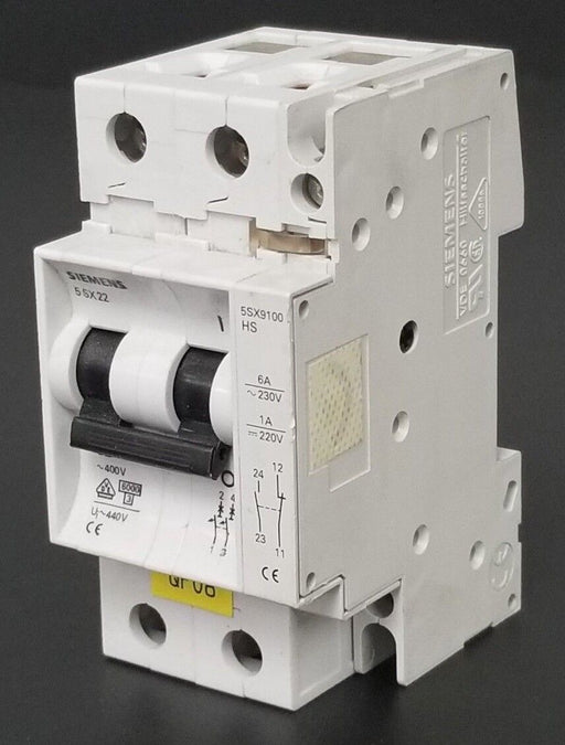 SIEMENS 5SX22C2 CIRCUIT BREAKER 5SX22, 480V AC W/ 5SX9100HS CONTACT BLOCK