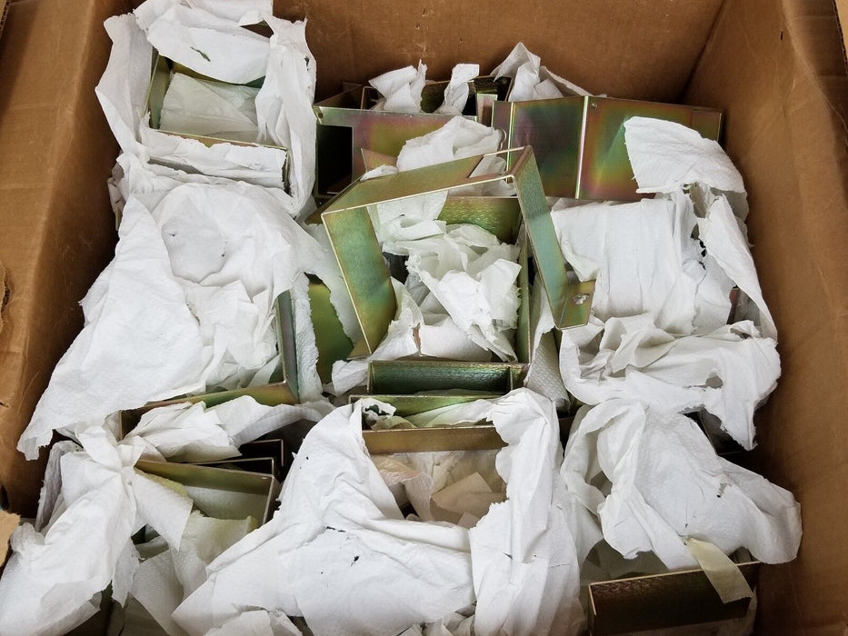 LOT OF 32 NEW WEATHERFORD PC00-39738-91 F7 AC7 KEYPAD MOUNTING BRACKETS 1606974