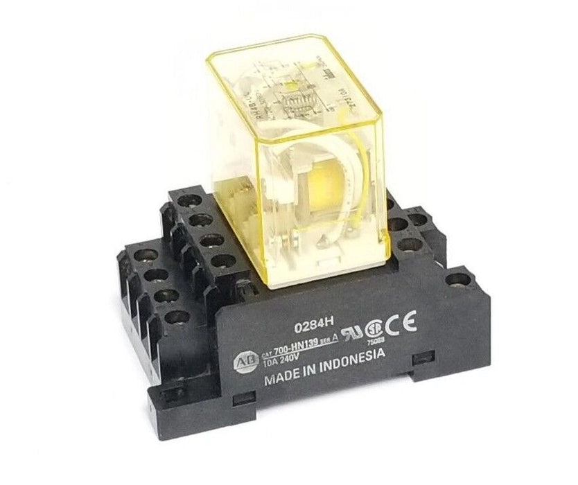 ALLEN BRADLEY 700-HN139 RELAY BASE SER. A W/ RH4B-UL RELAY