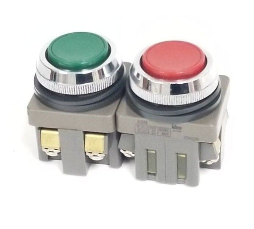 LOT OF 2 IDEC IZUMI 41-10650 PUSH BUTTONS ABN-15420N , AC125V 5A, AC300V 3A