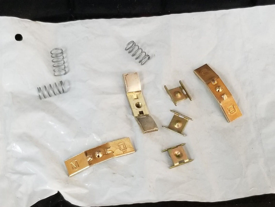 LOT OF 2 NEW SQUARE D CONTACT KITS (UNKNOWN PART NUMBER)